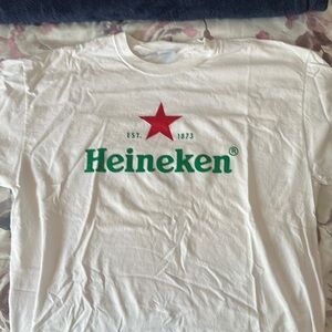 Unisex ST Patricks Day XL Heineken White T-Shirt with Red Star